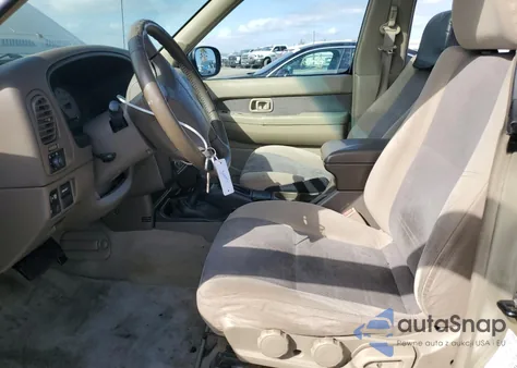 2000 Nissan Pathfinder Le z USA, uszkodzony, nr VIN JN8AR07Y2YW417820